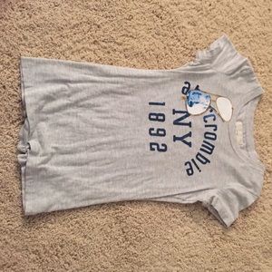 abercrombie gray tshirt with design