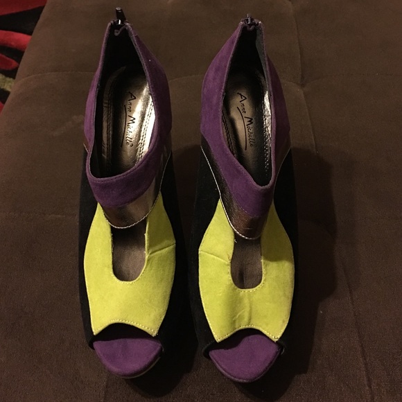 Anne Michelle heels