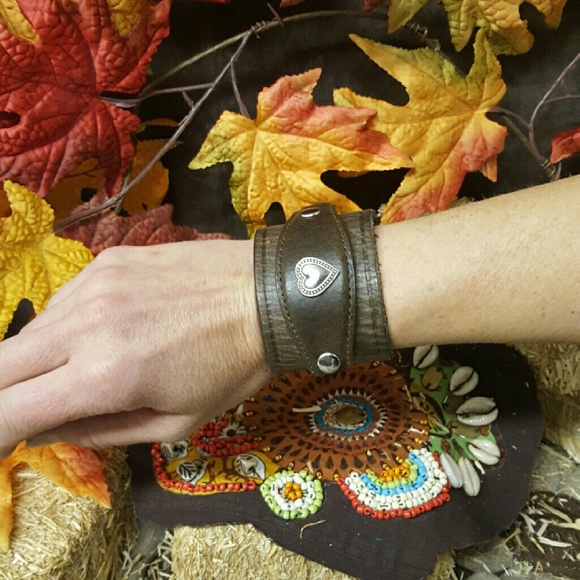 🛇🛇SOLD🛇🛇NEW ONE OF A KIND HAND MADE WRIST CUFF