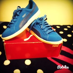 Two Tone Puma Tennis Shoes!