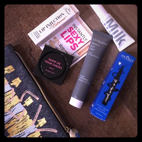 Hair / make up bundle w bag