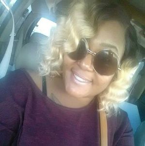 Meet your Posher, Lashae