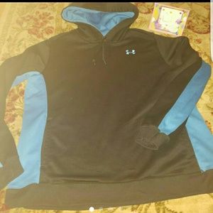 (S/Loose) Under Armour hoodie