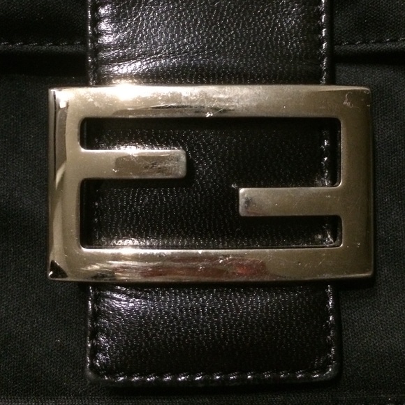 HP 🎉 Fendi Black Baguette with Silver Hardware - Picture 5 of 8