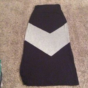 Black & Grey Chevron Maxi Skirt - Large