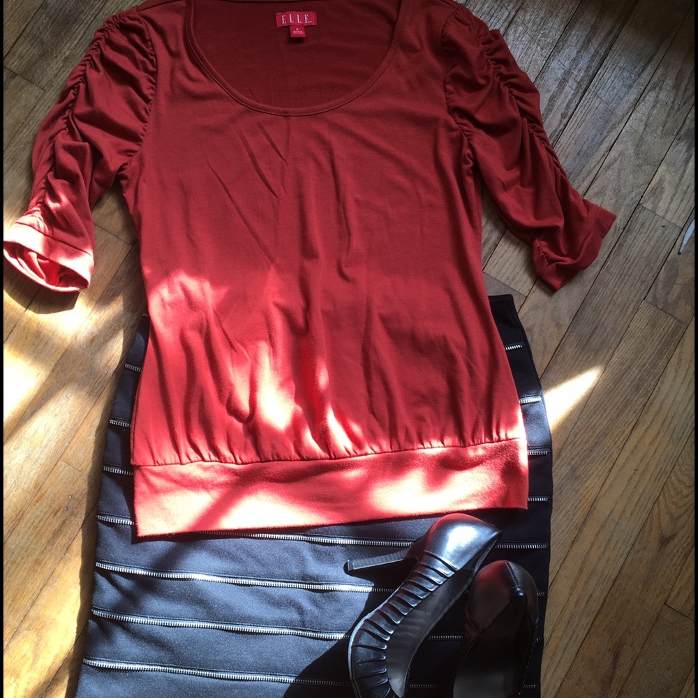 ⚠️RARE⚠️ ⭐️NWOT⭐️ Michael Kors Pencil Skirt with Zipper Detail