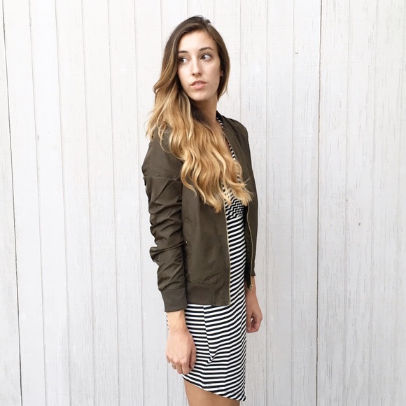 green bomber jacket - Picture 2 of 4