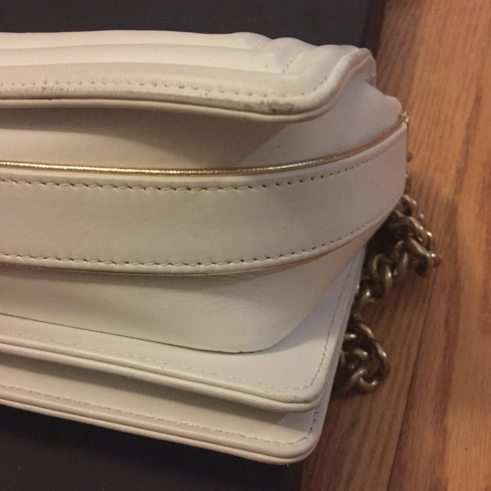 💢SOLD💢CHANEL Braided Sheepskin Medium Boy, White - Picture 6 of 8