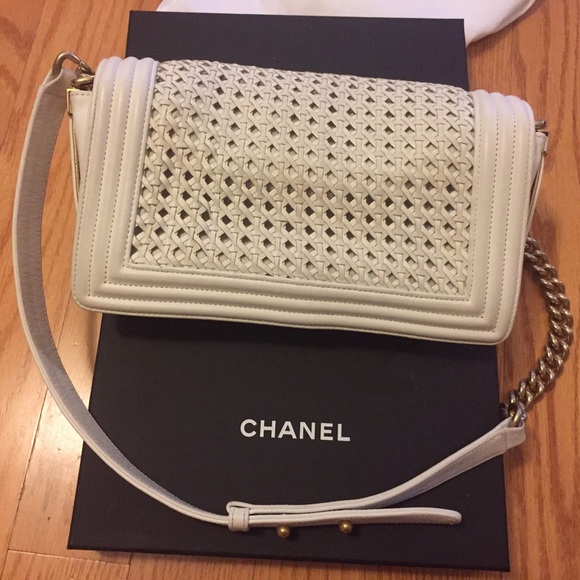 💢SOLD💢CHANEL Braided Sheepskin Medium Boy, White - Picture 2 of 8