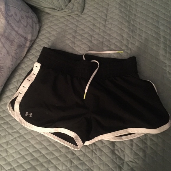 Medium Under Armor shorts