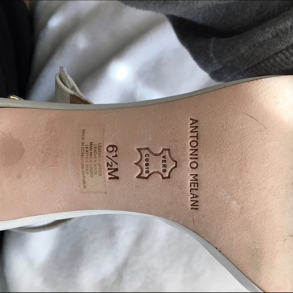 White Antonio Melani Heels - Picture 3 of 4