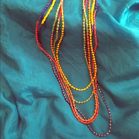 🎉🗣🎏 Multi Color beaded necklace