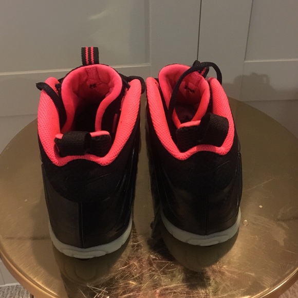 Nike Foamposites Yeezy *DS* *BRAND NEW* - Picture 3 of 4