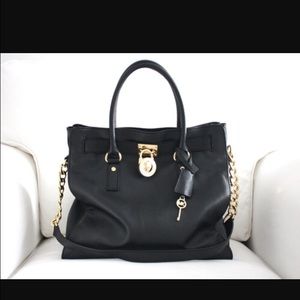 Michael kors black purse