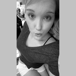 Meet your Posher, Cierra