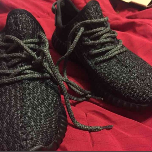 Yeezy boost 350 black