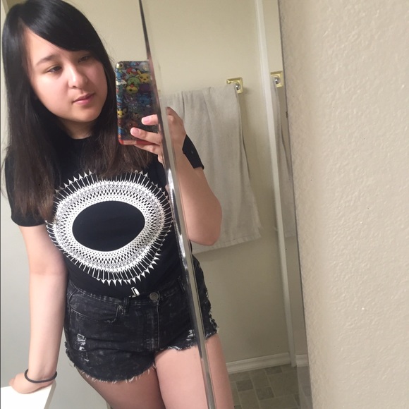 Meet the Posher - Picture 3 of 5