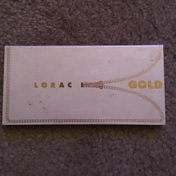 Lorac unzipped gold