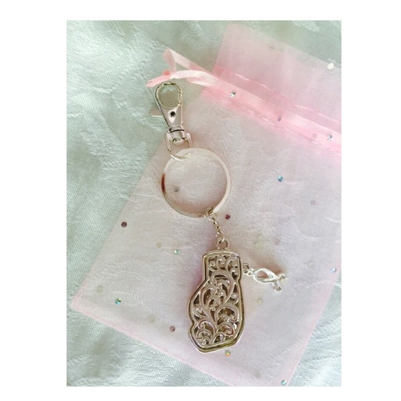 Boxing Glove and Pink Ribbon Key Chain - Picture 4 of 4