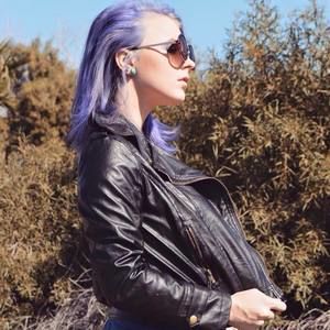 Meet your Posher, Pamela