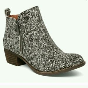 PRICE DROP! Lucky Calf hide speckled Booties