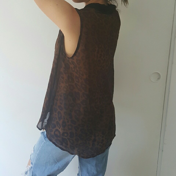 Nasty gal sleeveless button up blouse