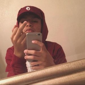 Meet your Posher, Raymond