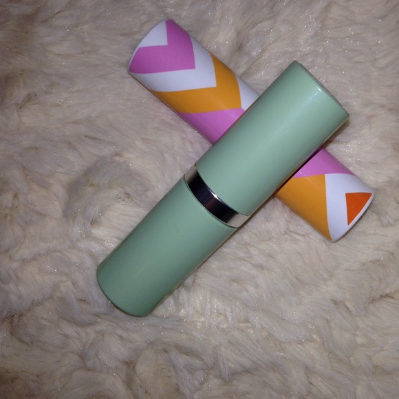 BRAND NEW Clinique lipstick BUNDLE