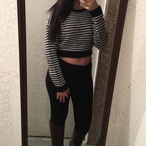 Crop top sweater