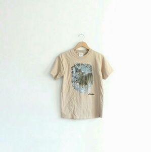 Vintage Alaska wolves short sleeve shirt