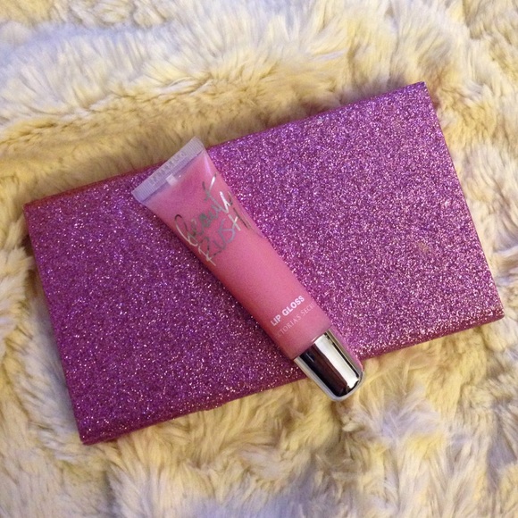 VICTORIA'S SECRET BUNDLE
