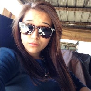 Meet your Posher, Breanna