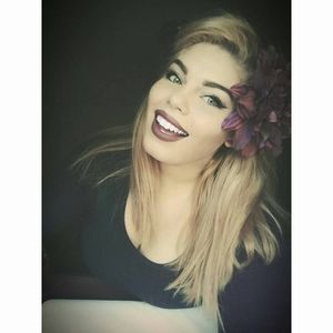 Meet your Posher, Ashlynd