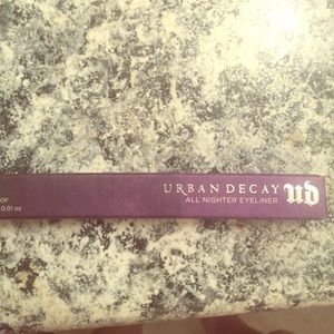 Brand new, discontinued Urban Decay eyeliner!