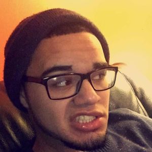 Meet your Posher, Carlos