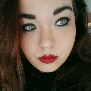 Meet your Posher, Lea