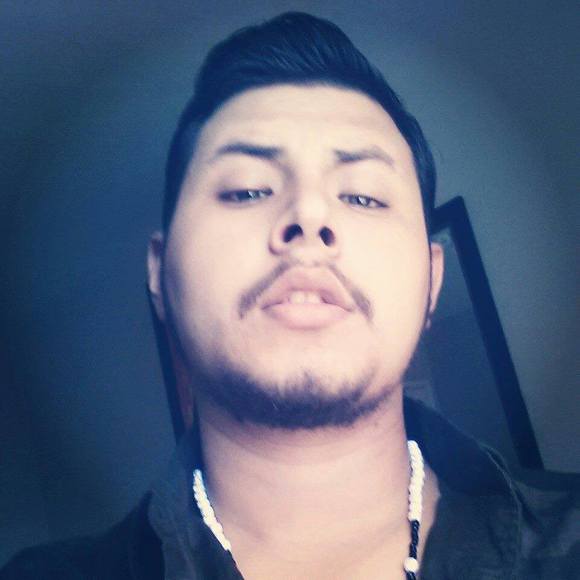 Meet your Posher, Javier