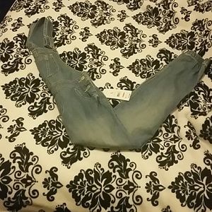 Light weight overall