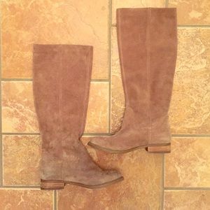 Size 6 Suede Sole Society boots. Worn only once!