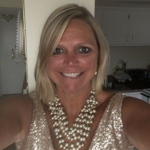 Meet your Posher, Charlene