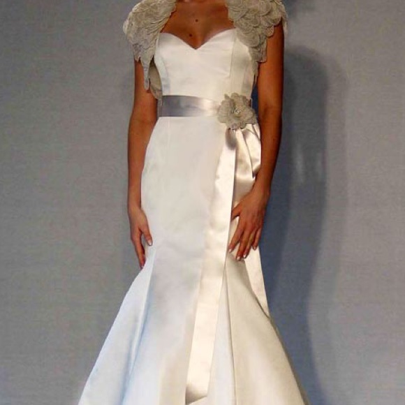 Rivini Armane Wedding dress, bridal gown. - Picture 2 of 5