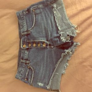Free people jean shorts size 27.