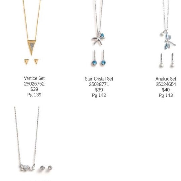 Christmas is here👏🏽🎁🎉let's do a boutique🍸🛍