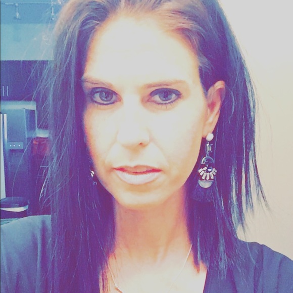 Meet your Posher, Kara - Picture 3 of 8