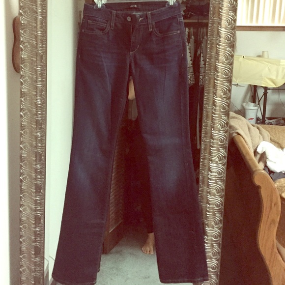 Joes Jeans- Victoria boot cut. size 26 deep indigo