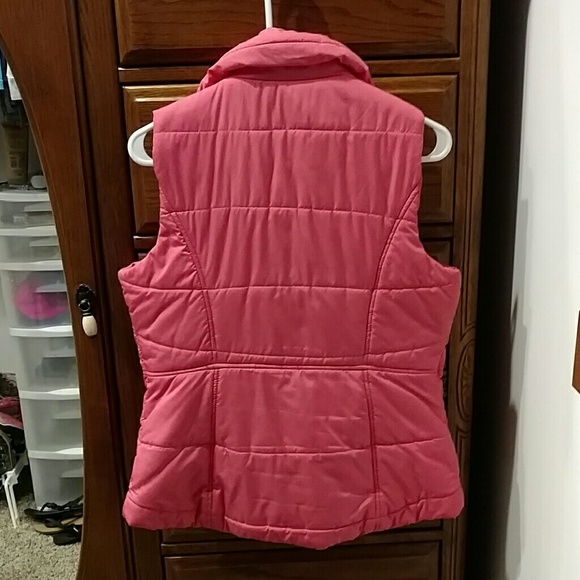 New York & Co. Puffer Vest - Picture 3 of 3