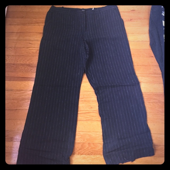 H&M Pants - H&M navy pinstripe pants H&M Pants - H&M navy pinstripe pants
