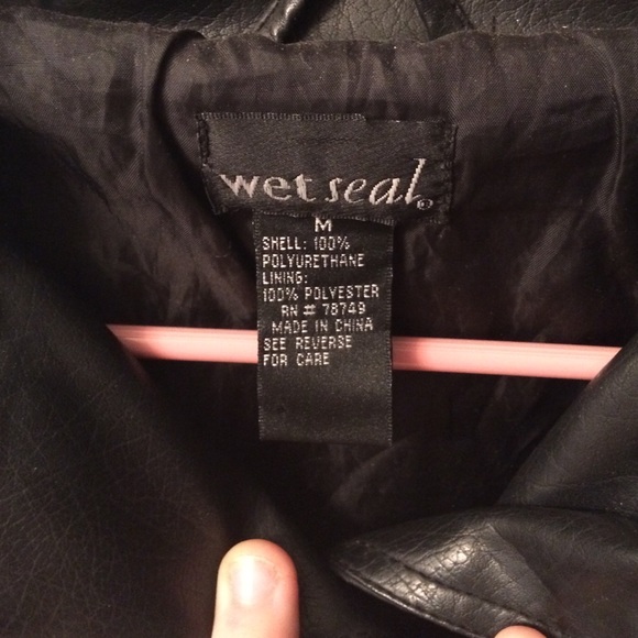 Leather jacket - Picture 2 of 4