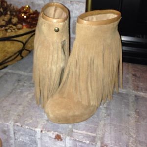 Fringe wedge booties