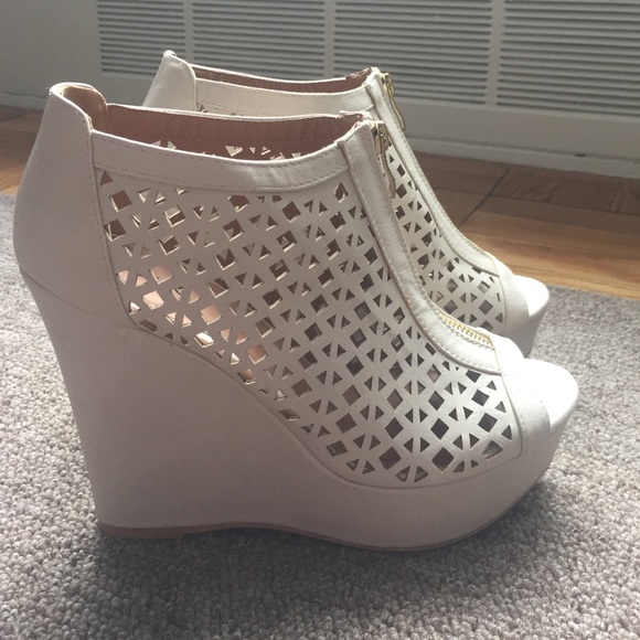 Wedges - Qupid cream peep toe - Picture 3 of 4